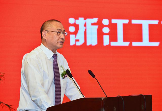 副校长赵英军致辞_副本.jpg